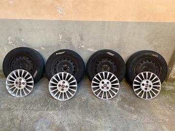 Cerchi, gomme e copricerchi