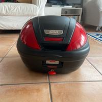 Bauletto GIVI + supporto per Kymco Agility