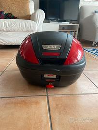 Bauletto GIVI + supporto per Kymco Agility
