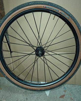 ruote triban 27.5+copertoni Hutchinson tubeless 