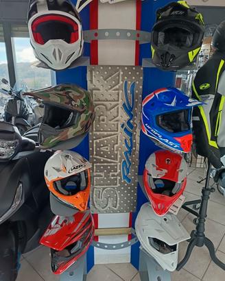 ABBIGLIAMENTO E ACCESSORI