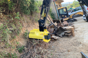 Trincia erba per miniescavatore