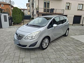 meriva B 1.3cdti cosmo ok neopatentati 