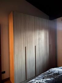 Armadio + 2 comodini + como