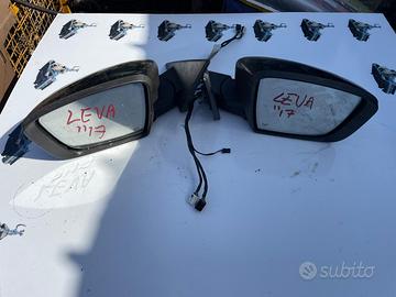 Specchietto dx o sx maserati levante 2017