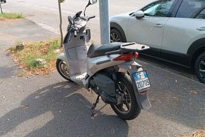 Aprilia Sport city 125