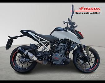 KTM Duke - 390 Duke Abs my17
