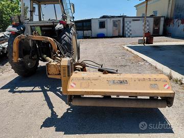 trinciaerba a bandiera