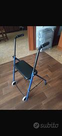 Carrello deambulatore per anziani