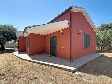 Villa indipendente con terreno