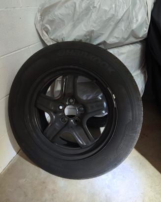 Gomme Hankook 215 60 R17 96H