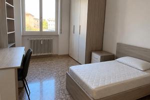 Stanza singola in zona ben collegata