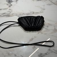 Bottega Veneta Mini Pouch nera in pelle