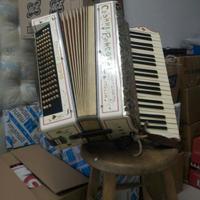 Fisarmonica antica "Cesare Pancotti"