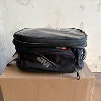 Borsa  serbatoio Givi con Tanklock
