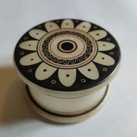 Scatolina portagioie con coperchio in alabastro