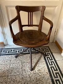 Poltrona girevole del 1900