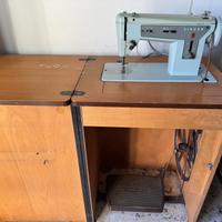 Macchina da cucire vintage