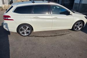 Peugeot 308 1.6 BlueHDi 2016