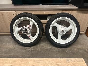 Cerchi da 12 aprilia