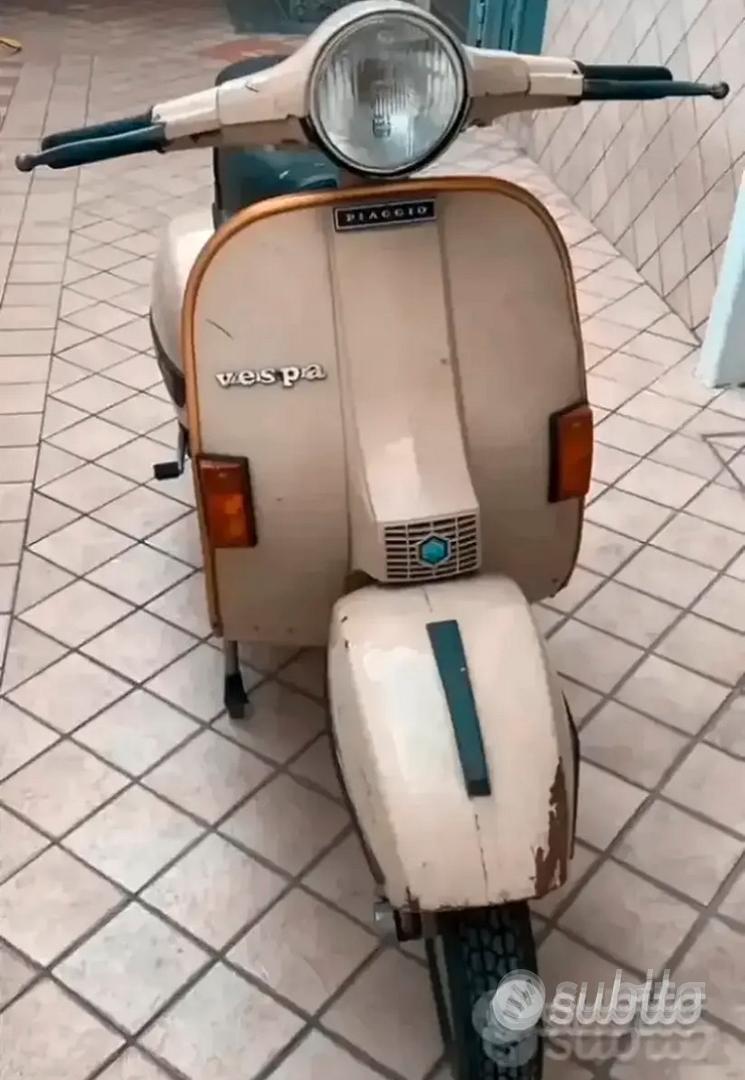 Vespa PX150 Moto e Scooter In vendita a Caserta