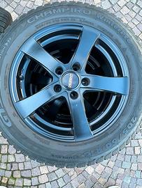 gomme con cerchi lega colore nero ⚫️ 