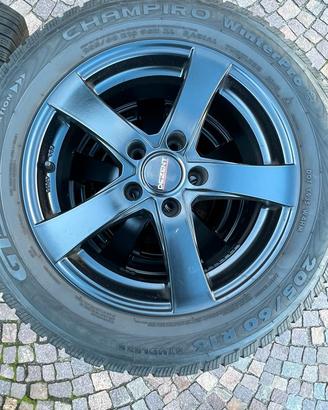 gomme con cerchi lega colore nero ⚫️ 