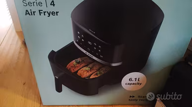 Friggitrice ad aria nuova mai usata.
