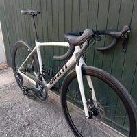 Giant tcr pro carbon