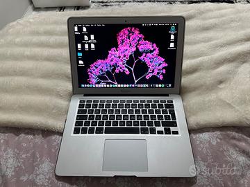 MacBook Air 13 Intel i5
