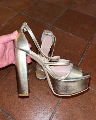 Scarpe a tacon