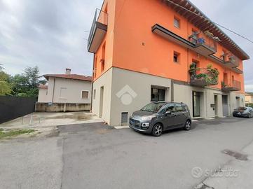 NEGOZIO A BRESCIA
