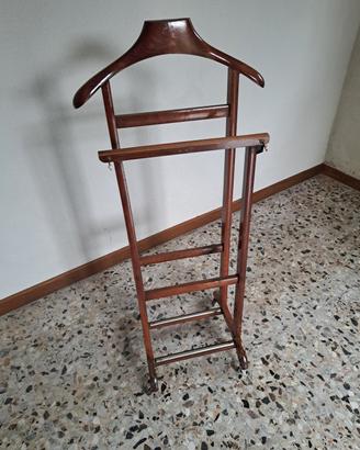 Servomuto in legno