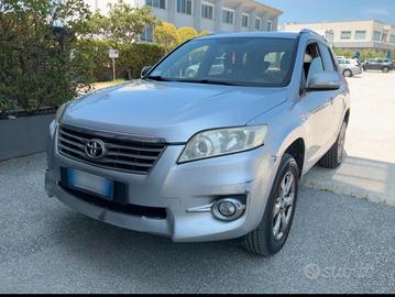 Toyota rav 4 2011 d-4d