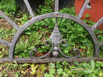 Rosta in ferro battuto