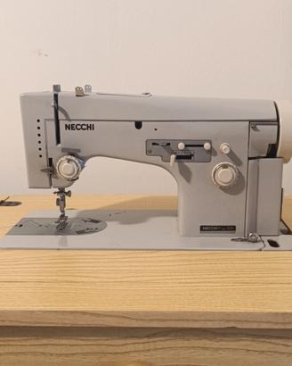 MACCHINA DA CUCIRE NECCHI 506