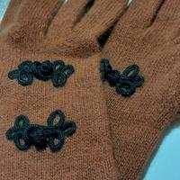 Guanti marroni con dettagli neri – eleganti, caldi