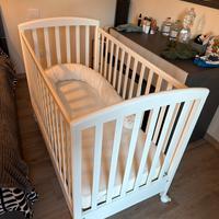 Lettino Foppapedretti con materasso e accessori