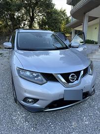Nissan X Trail