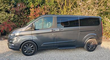 FORD TOURNEO CUSTOM 8 POSTI FULL OPTIONAL PERFETTO