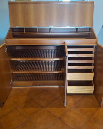 Scarpiera in legno
