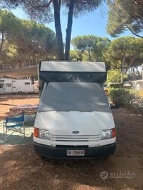 Camper ford Rimor semintegrale
