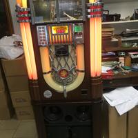 Juke box