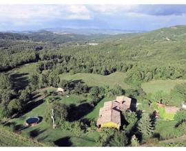 Azienda agricola in posizione panoramica - Mont...