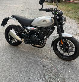 Royal Enfield guerrilla 450 come nuova
