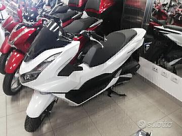 Honda PCX 125 Abs 2025 Permute garanzia finanziame