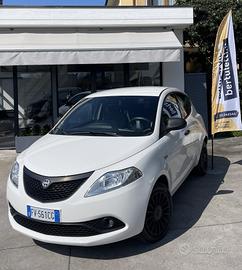 Lancia Ypsilon 1.2 5 porte Elefantino