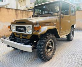 Toyota Land Cruiser BJ 42