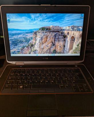 Pc portatile Dell i7 4 core  12GB RAM 256gb ssd