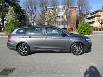 FIAT Tipo 1.3 Mjt S&S SW Lounge *NEOPATENTATO*